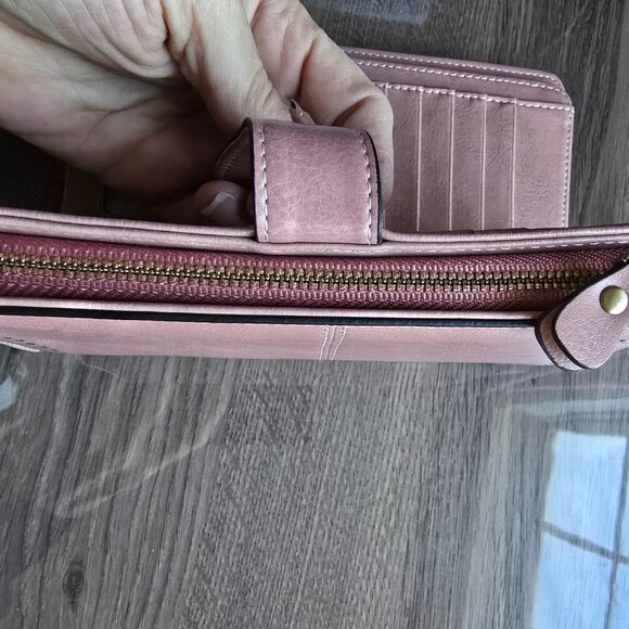 Ladies Pink Credit Card Wallet NEW with Wrist Strap - Picture 6 of 7